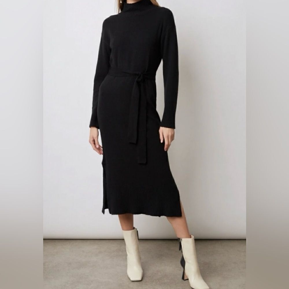 Rails Mila Tie waist sweater dress. Size medium NWOT